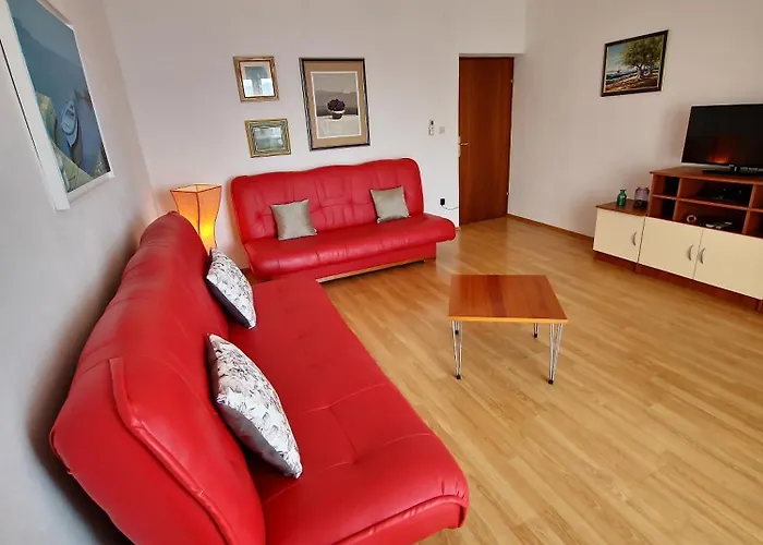 公寓 Cacija 特罗吉尔